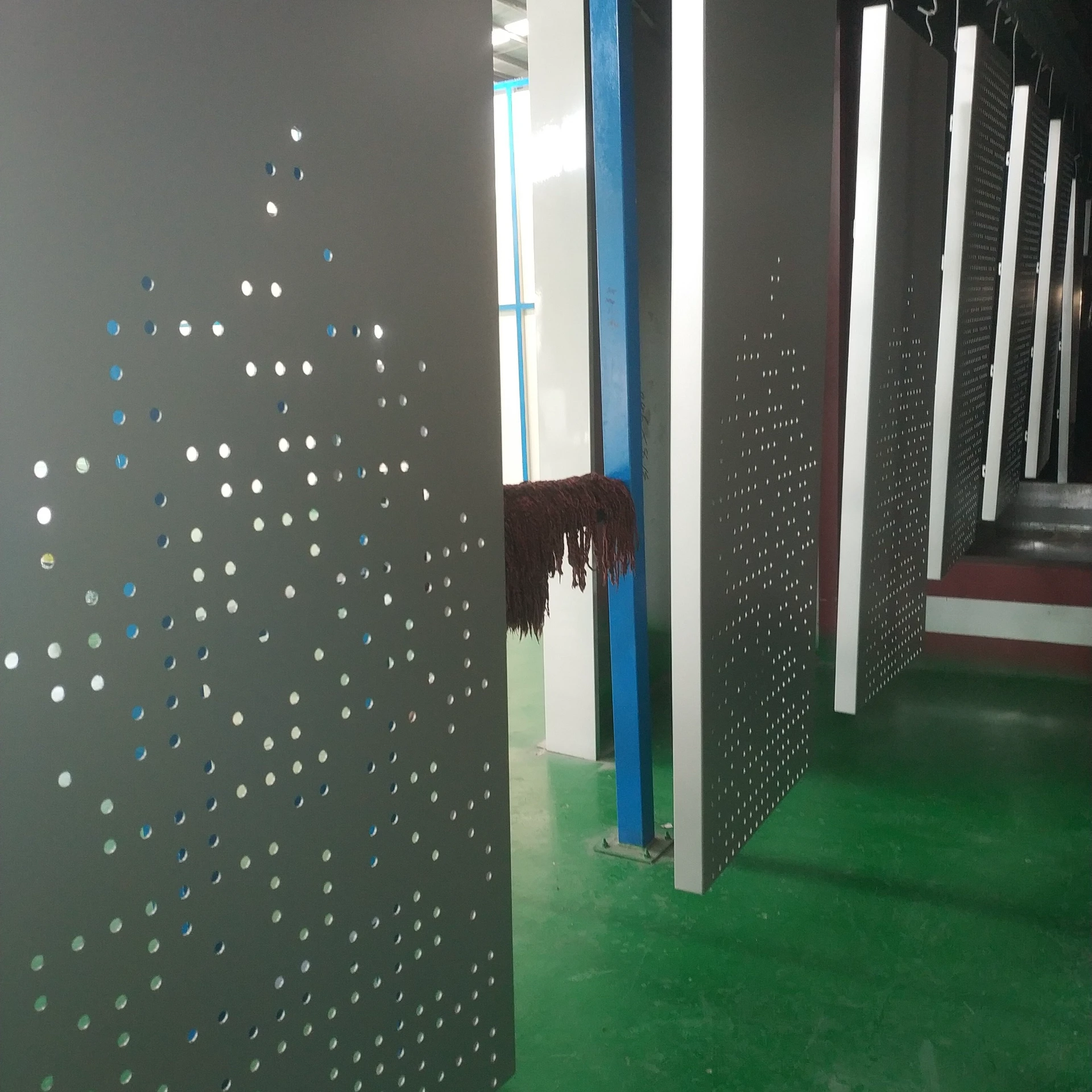 Detailed Introduction To The Application Of Diamond Expanded Mesh In Construction