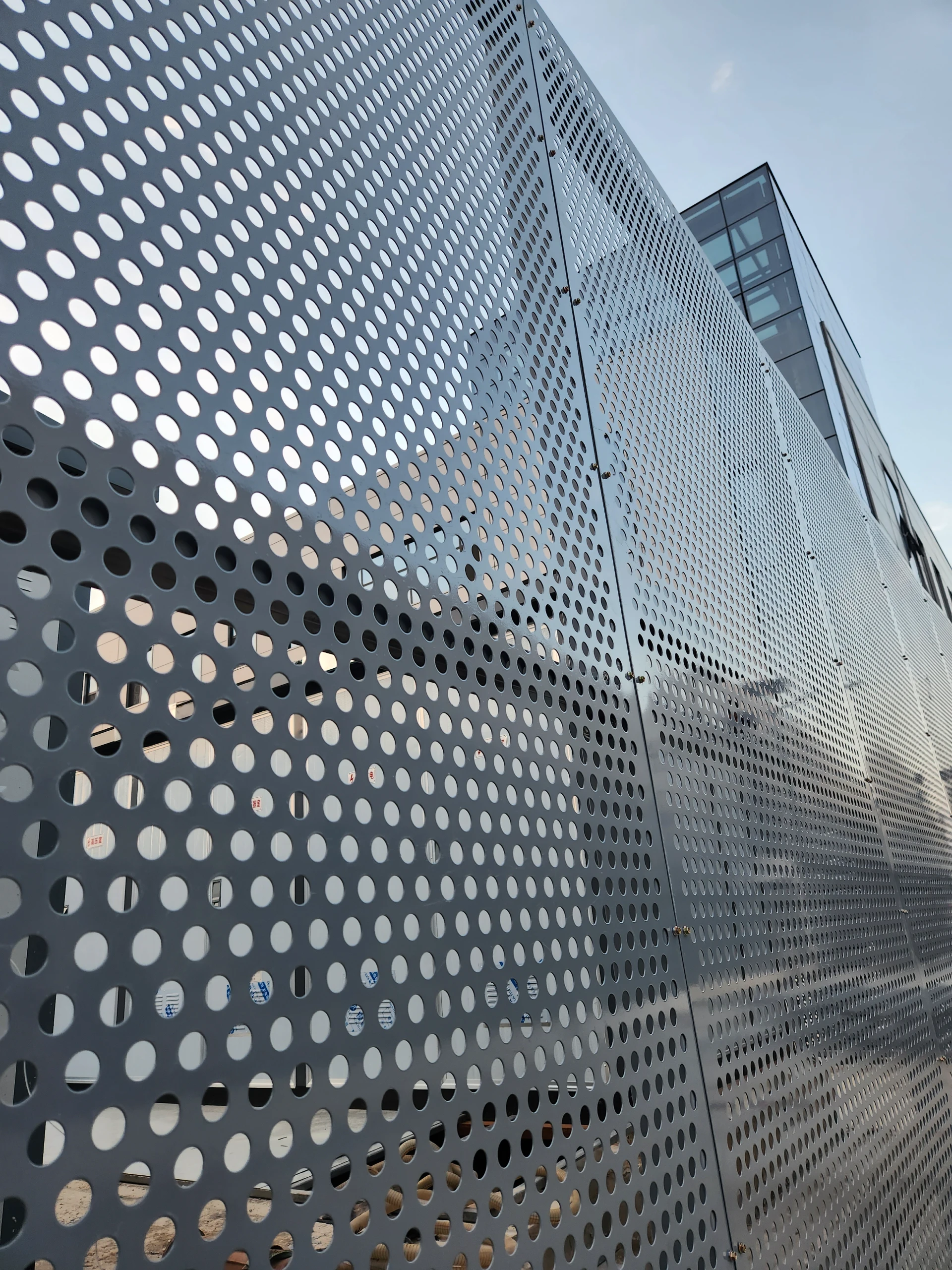 Characteristics and Advantages of Perforated Sheet