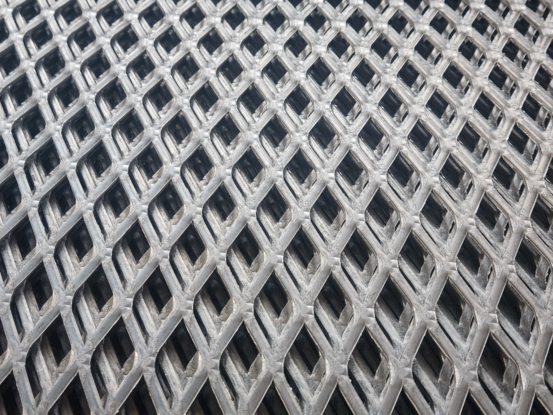 Characteristics of Stainless Expanded Sheet